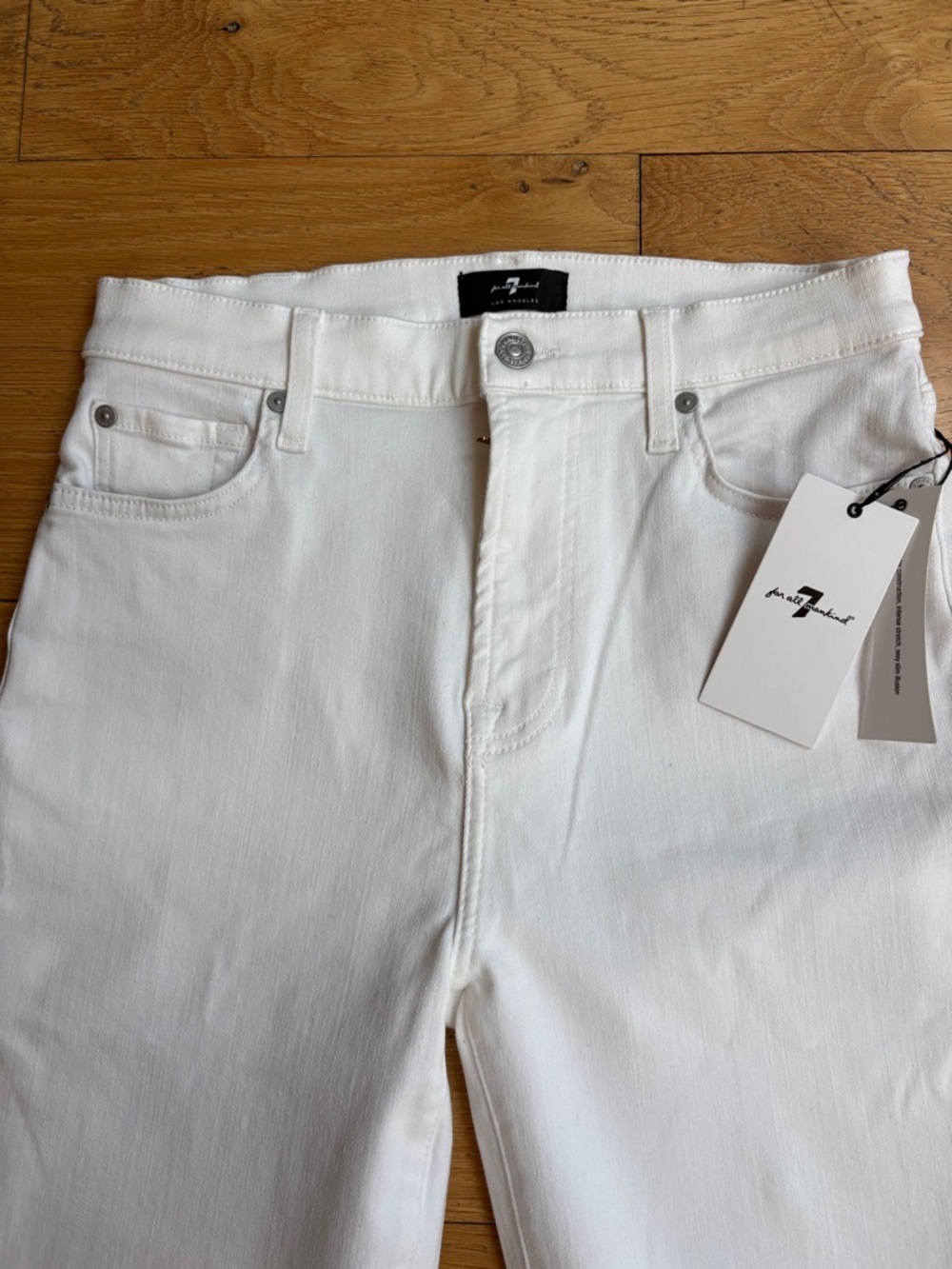 NWT 7 For All Mankind White Slim Illusion Jean. Size 28 - Picture 2 of 7